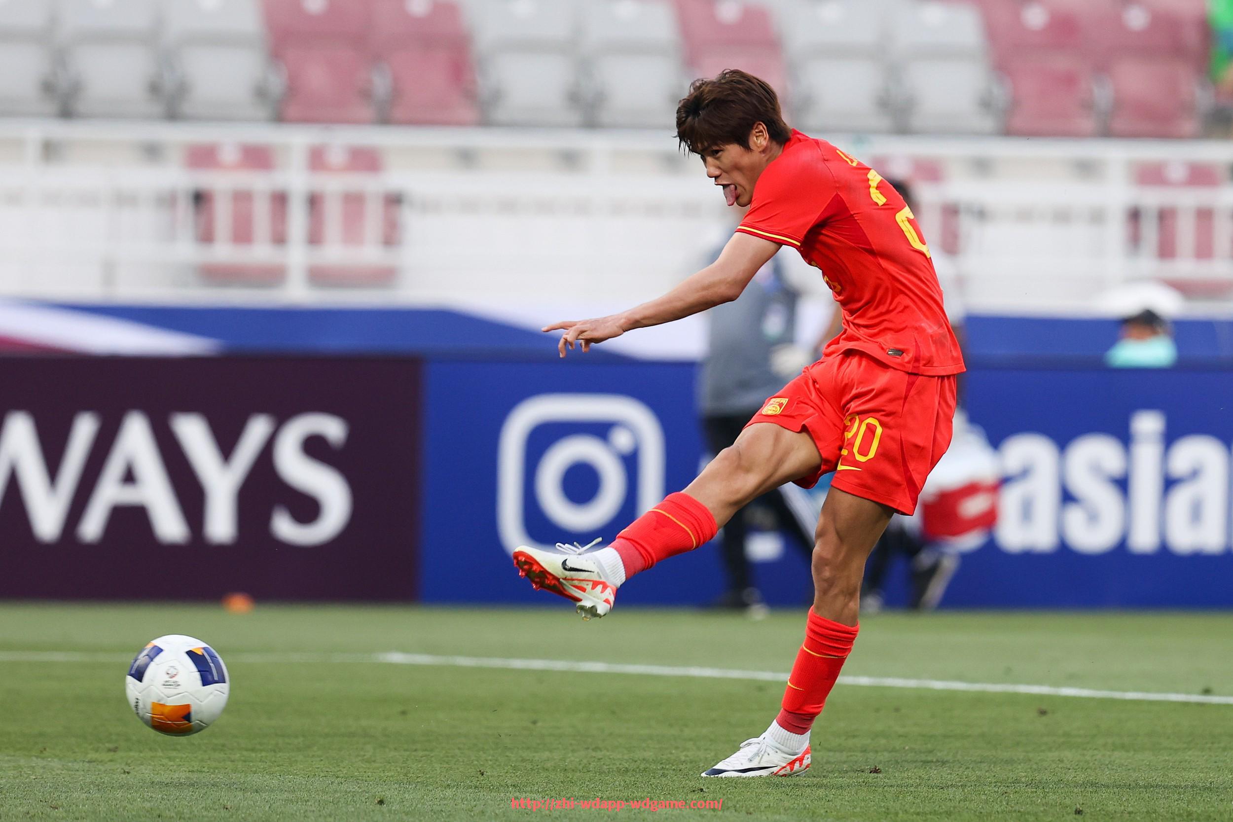 问鼎娱乐官网-火箭队对掘金比赛录像重播与关键对抗分析